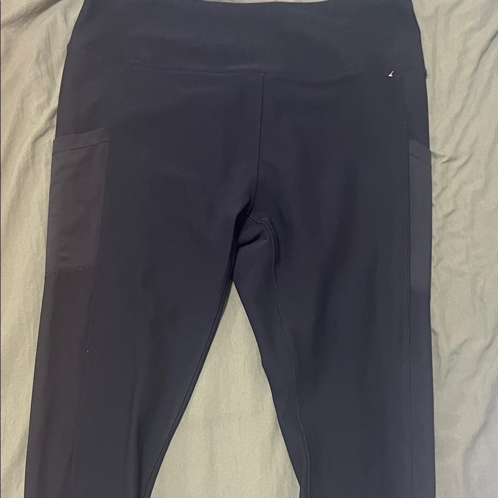 Mondetta Black Mesh Leggings with Side Pockets